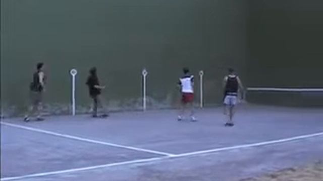 Laguna De Contreras. Aficionados A La Pelota Mano.