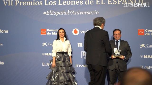 Gala VII Aniversario de EL ESPAÑOL: Premio a la solidaridad a Bernard-Henri Lévy (4 noviembre 2022 смотреть онлайн