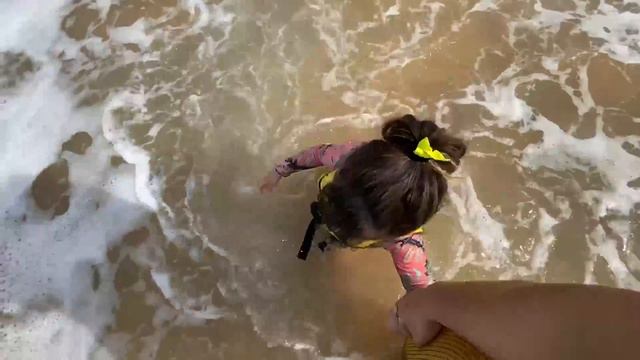ELA FOI NO MAR PELA ÚLTIMA VEZ É O PIOR ACONTECEU!! смотреть онлайн