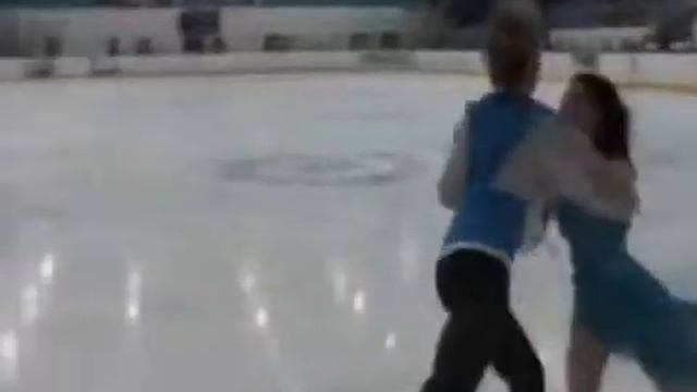 2010 JGP Sheffield FD Nicole ORFORD / Thomas WILLIAMS (CAN) смотреть онлайн