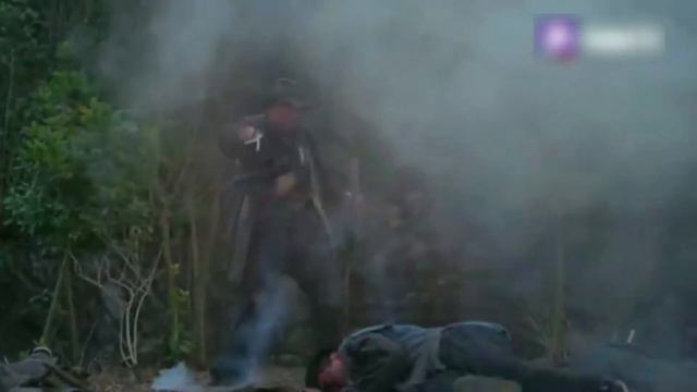 曾經的炮神竟淪為乞丐，怎料再次出手時竟一炮炸死十名日軍大佐！ смотреть онлайн