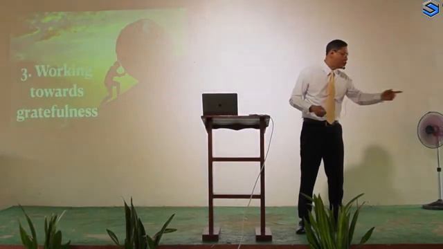 Lessons on Gratitude смотреть онлайн