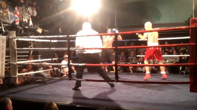 Zander's Fight Round 1 смотреть онлайн
