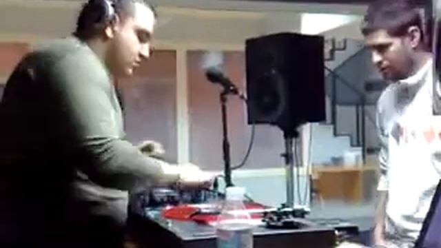 SERGIO CASTILLA - LOCA FM смотреть онлайн