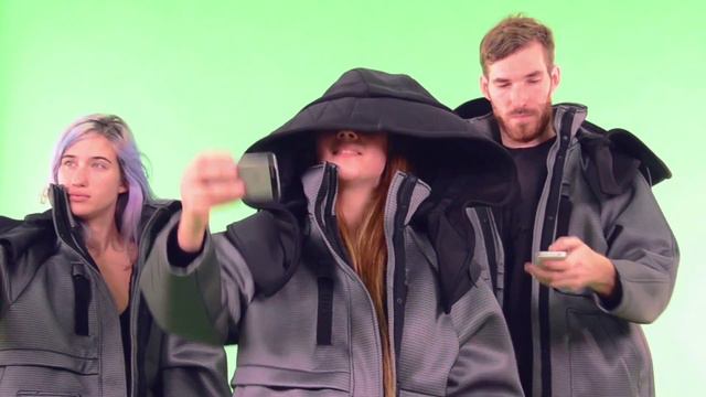 young friends wearing clothes смотреть онлайн