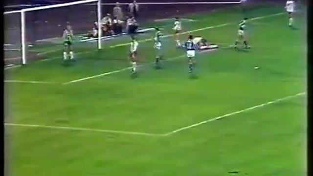 1982 Schalke 04 - Fortuna Düsseldorf 3:3 | Tore: Gerd Zewe, Rudi Bommer, Atli Edvaldsson смотреть онлайн