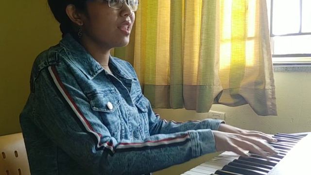 Jessie J's - 'Flashlight' (3-part harmony cover by LaMaRa) смотреть онлайн