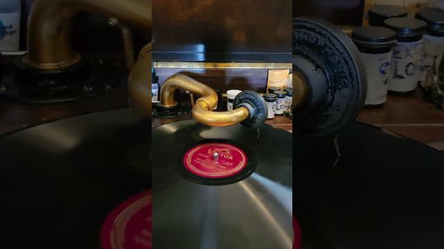 Ambrose Thomas: Mignon; Polonaise - Amelita Galli-Curci Victor Records #7110 12" 1927 смотреть онлайн
