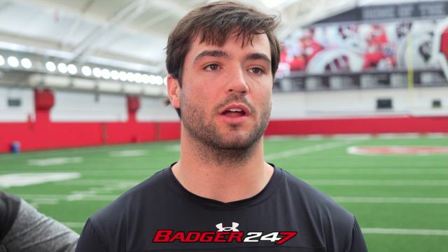 Tanner Mordecai Emerges as a Leader for the Badgers смотреть онлайн