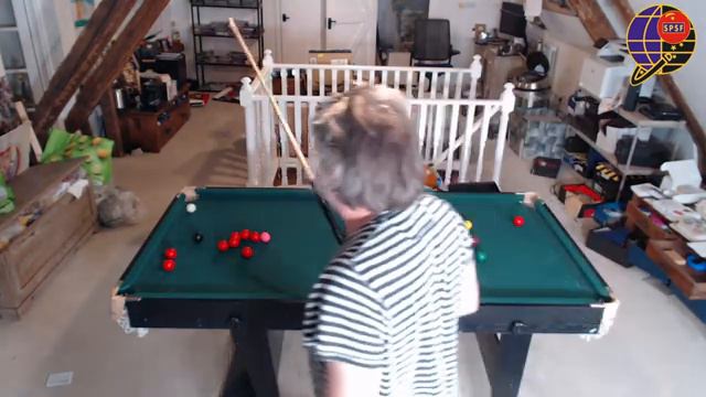 Me1 vs Me2 Snooker with Richard Herring: Frame 122 смотреть онлайн
