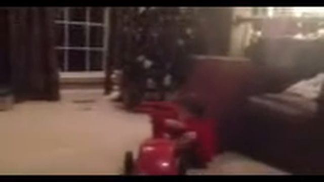What happens when Mommy goes out! смотреть онлайн