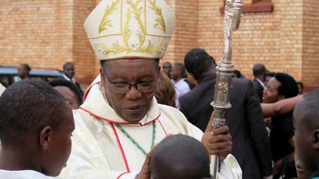 Gutoranya uzaba musenyeri muri Kiliziya Gatolika ntibyoroshye!/Mgr Rukamba Philippe смотреть онлайн