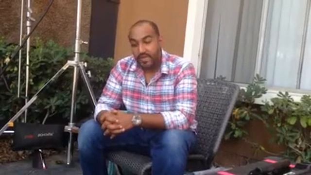 Hani Ahmad signature to scoop Salwa смотреть онлайн