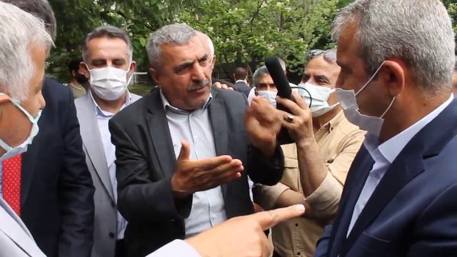 Nurettin Aydın: Halk istemiyor niye anlamıyorsunuz...! | Esenler halkı Tevfik Göksu'ya isyan etti.. смотреть онлайн