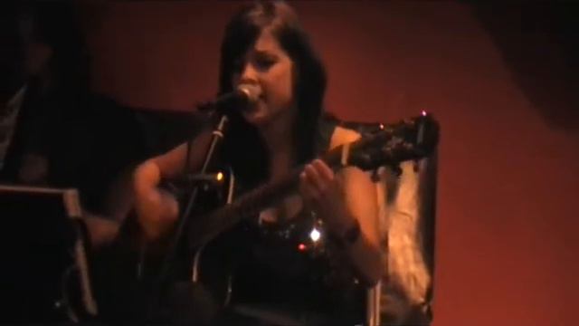 Virginia Maestro (Bar Utopía), Amazing Grace