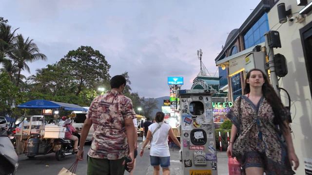 Crazy Night Walk through Patong Beach Phuket in March 2024! смотреть онлайн