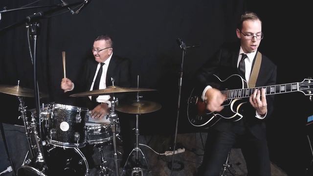 Don't Get Around Much Anymore - Michael Drost Jazz смотреть онлайн