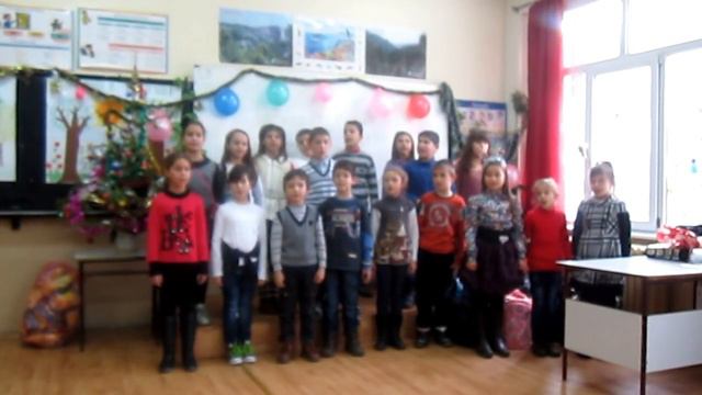 Коледно парти на 2 б и 3 а клас 21.12.12г смотреть онлайн