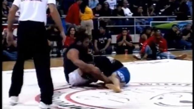 Marcelo Garcia vs Rico Rodrigues ( Davi vs Golias) смотреть онлайн