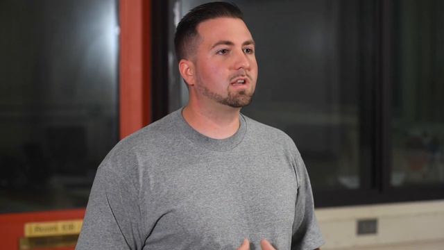 Paws and Effect: A Journey of Transformation | Aaron Smith | TEDxOshkosh смотреть онлайн