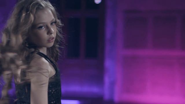 DMC WEAR - STYLE SOPHISTIQUÉ смотреть онлайн