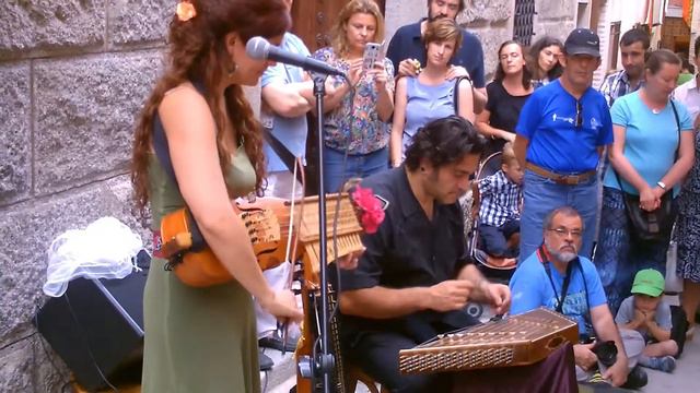Ana Alcaide - Y Arrelumbre