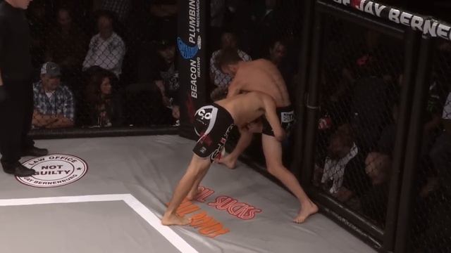 SFL -35 USA Bout - 8 Cory Vom Baur Vs Victor Henry смотреть онлайн