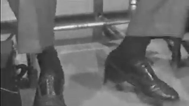 Swing Shift - Dean Collins смотреть онлайн