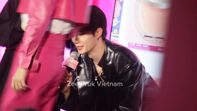 [FANCAM] Our Zee Pruk Is A Naughty Boy | Sis2Sis Day Eveand 26.05.2023