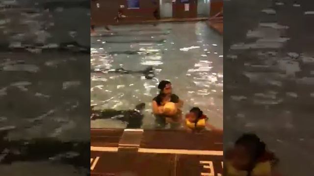 Swimming смотреть онлайн