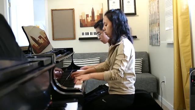 Toccata For Two Duet by Robert Vandall смотреть онлайн