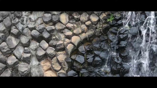 Basaltic Prisms of Santa Maria Regla | English | Subtitles | Canadian in Mexico смотреть онлайн