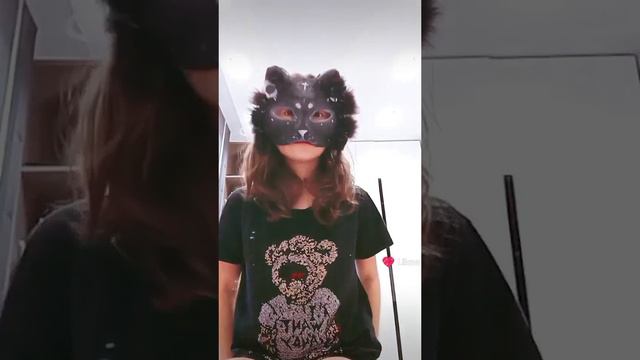 квандробар надо смотреть онлайн