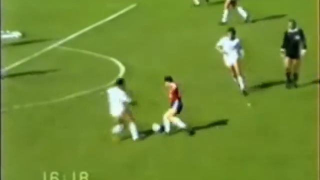 Ricardo Bochini vs Newell's 1990 By Vickingo смотреть онлайн