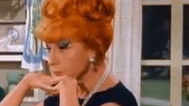 Agnes Moorehead - Faces of Endora смотреть онлайн