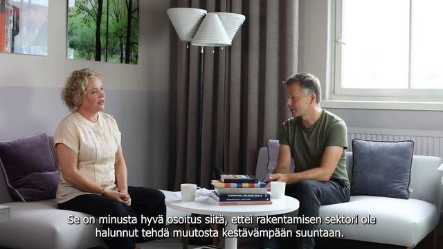 Keskustelu / Kuraattori Minna Joenniemi & Puuohjelman ohjelmapäällikkö Petri Heino смотреть онлайн