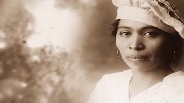 8 De Marzo Día Internacional De La Mujer - Prudencia Ayala