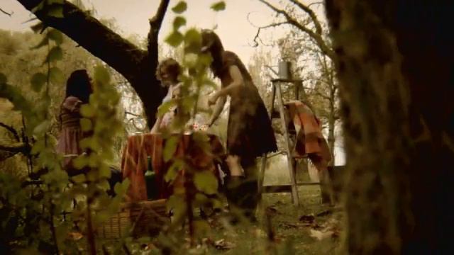 Oliver Barret "Picnic" смотреть онлайн