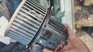 Как снять моторчик печки Audi A4 B8 (гаражные посиделки)