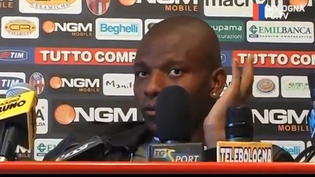 Mudingayi in Conferenza Stampa смотреть онлайн