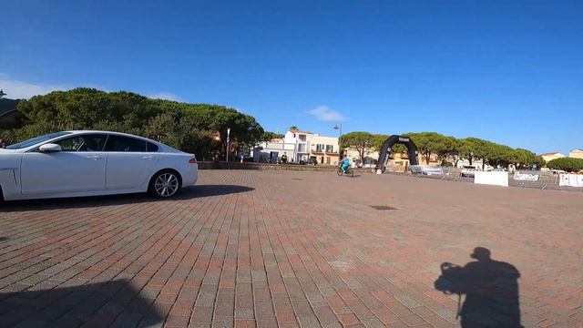 Marco Melandri prova la mia Talaria смотреть онлайн