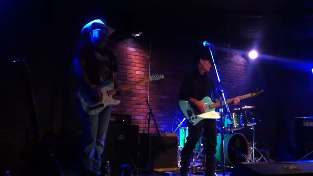 Whey Jennings And The Unwanted In Gallup, New Mexico смотреть онлайн