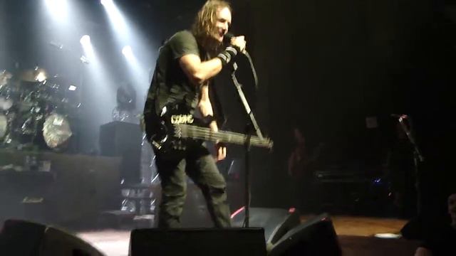 Children of Bodom @Toulouse. Henkka speaks in French. (HD.) смотреть онлайн