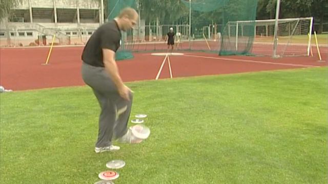 Gerd Kanter - Disc Foot Pick Up Challenge смотреть онлайн