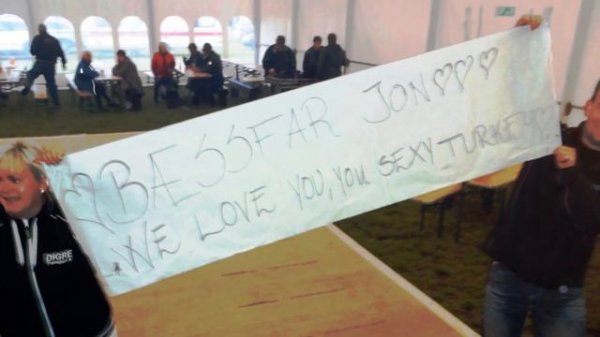 Eighteen Wheels and a Dozen Roses - Jon Knudsen