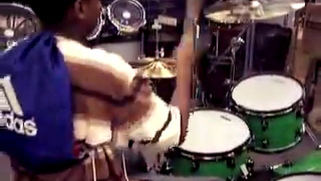 jamaal playin da drums смотреть онлайн