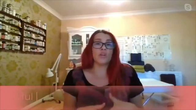 Women Talking Wellness | Beat Bloating with Tracey Cleeve | Lorna Green Yoga смотреть онлайн