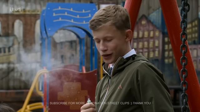 Liam Has An Asthma Attacking After Trying A Vape смотреть онлайн