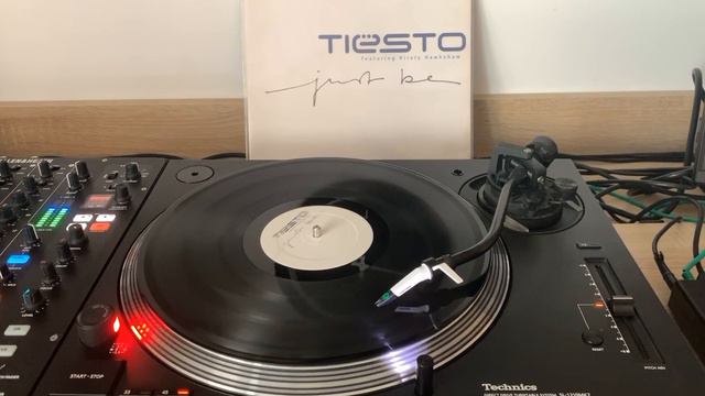 Tiësto* Featuring Kirsty Hawkshaw – Just Be (Antillas Club Mix)