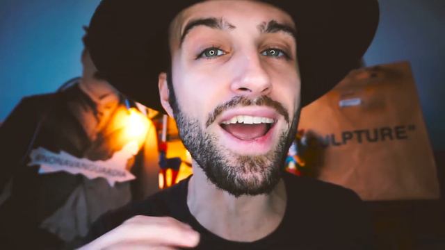 LUCA PAPA - MAURIZIO CATTELAN смотреть онлайн
